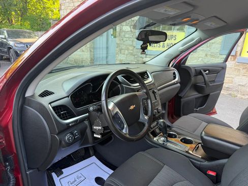 Used 2016 Chevrolet Traverse LT w/ Style and Technology Package AWD/4WD image 27