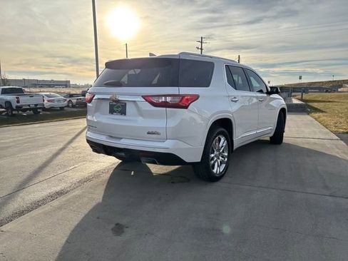 Certified 2021 Chevrolet Traverse High Country image 3