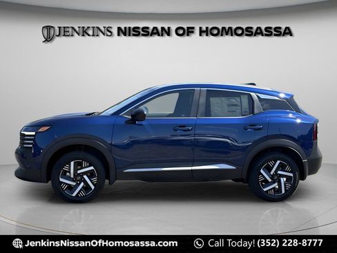 New 2026 Nissan Kicks SV FWD image 7