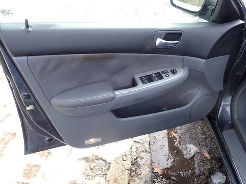 Used 2003 Honda Accord EX image 29