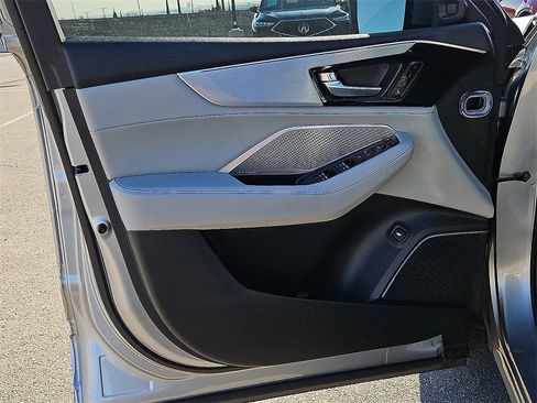 Used 2023 Acura MDX Technology image 16