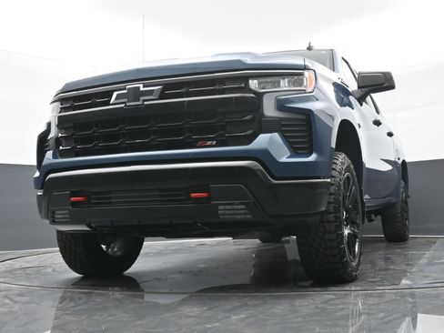 Used 2024 Chevrolet Silverado 1500 LT Trail Boss w/ Convenience Package II image 37