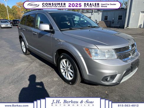 Used 2017 Dodge Journey SXT w/ Comfort/Convenience Group image 1