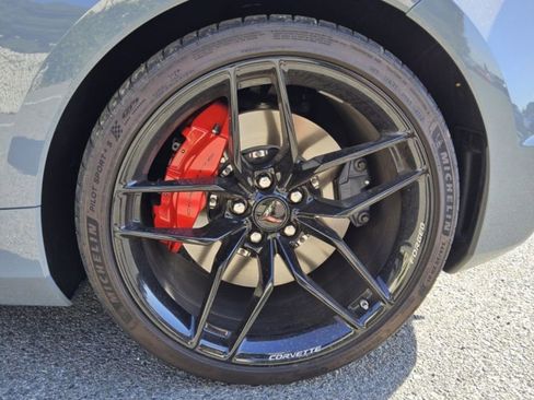 Used 2025 Chevrolet Corvette Z06 image 7