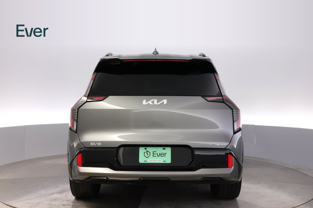 Used 2024 Kia EV9 GT-Line AWD/4WD image 15
