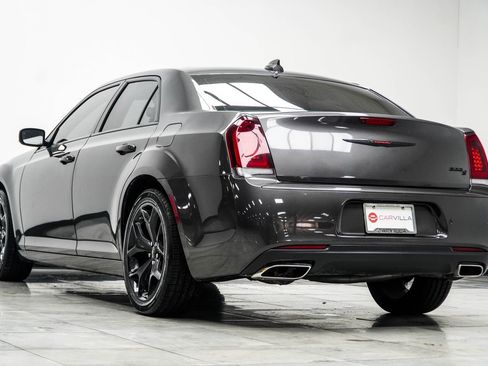 Used 2022 Chrysler 300 S RWD image 10