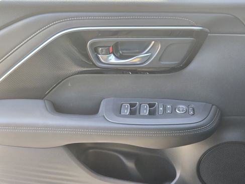 Certified 2025 Acura ADX AWD image 22