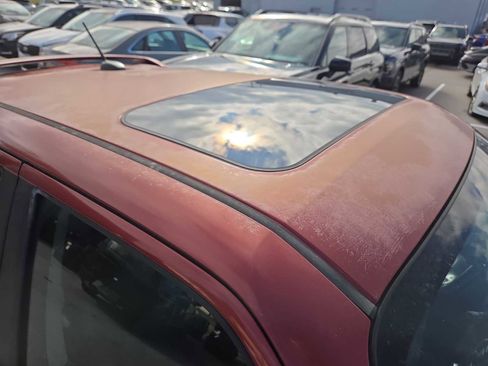 Used 2012 Nissan Juke SL image 3