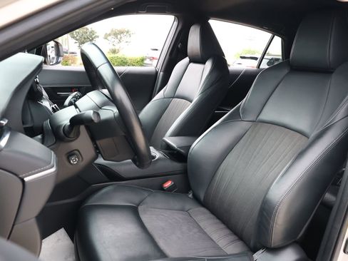Used 2021 Toyota Venza XLE AWD/4WD image 26