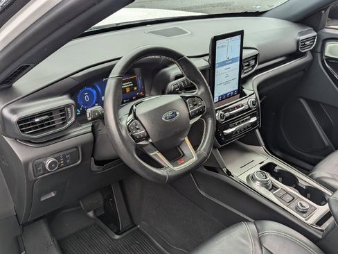 Used 2022 Ford Explorer ST w/ Equipment Group 401A image 12
