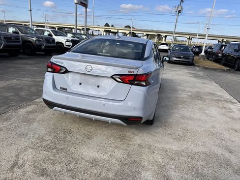 Used 2023 Nissan Versa SR w/ Trunk Package image 19