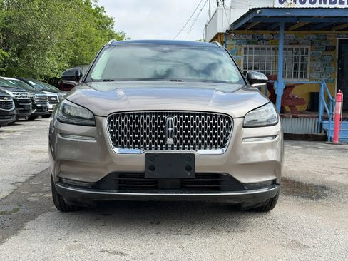 Used 2021 Lincoln Corsair Reserve w/ Elements Package FWD image 2