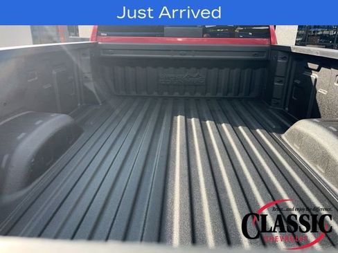 Used 2020 Chevrolet Silverado 3500 High Country w/ Technology Package image 39