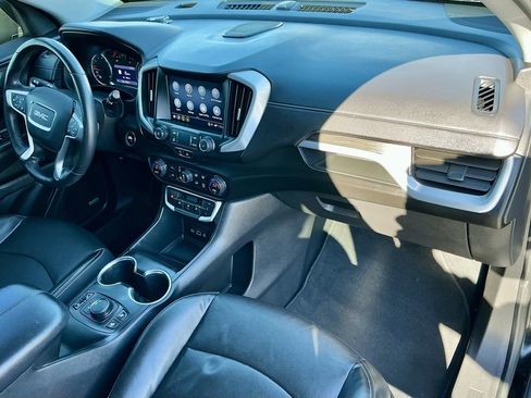 Used 2022 GMC Terrain SLT w/ Infotainment Package II image 24