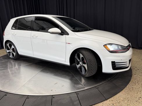 Used 2015 Volkswagen GTI S FWD image 13