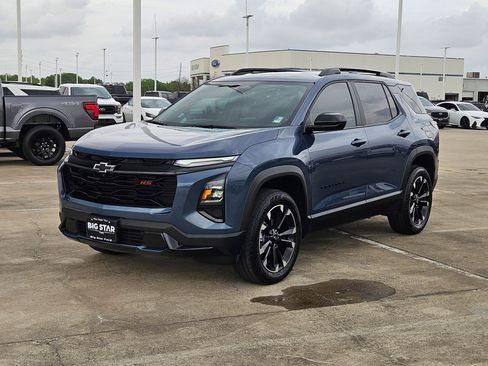 Used 2025 Chevrolet Equinox RS w/ Convenience Package III image 9