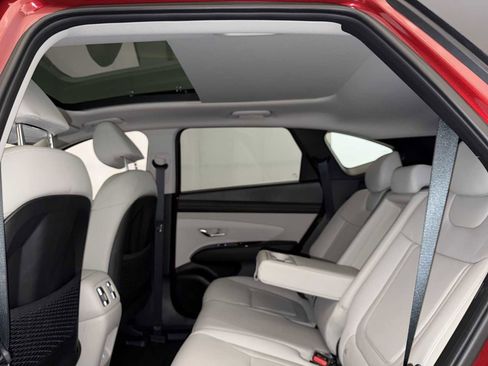 Used 2025 Hyundai Tucson Limited image 21