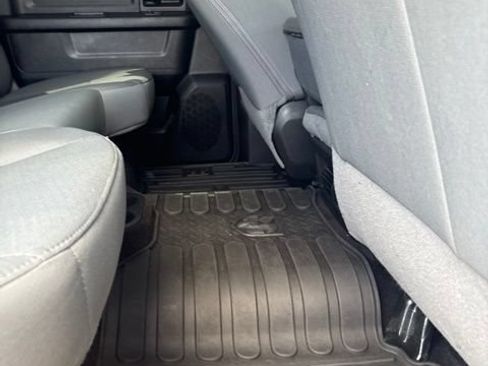 Used 2018 RAM 2500 Tradesman w/ Chrome Appearance Group AWD/4WD image 19