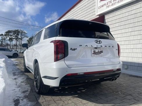 Used 2024 Hyundai Palisade Calligraphy image 4