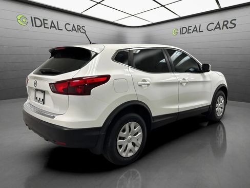 Used 2019 Nissan Rogue Sport S FWD image 5