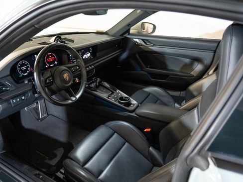 Certified 2025 Porsche 911 Carrera S RWD image 4