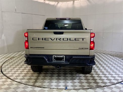 Used 2023 Chevrolet Silverado 1500 Custom Trail Boss w/ LPO, Dark Essentials Package image 18