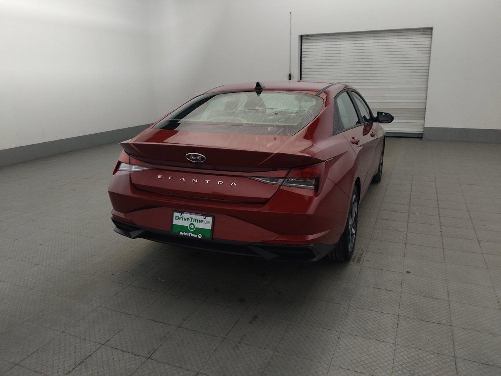 Used 2023 Hyundai Elantra SEL w/ Convenience Package FWD image 7