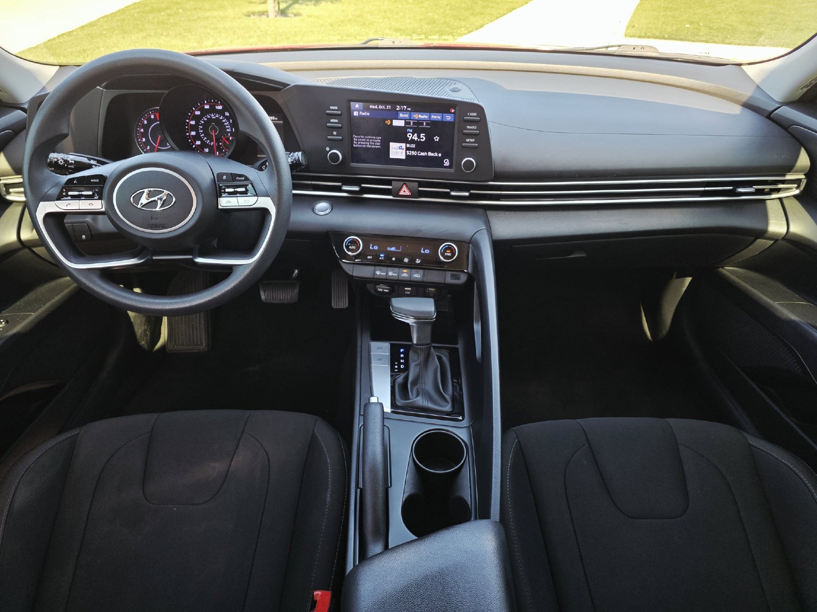 Used 2022 Hyundai Elantra SEL FWD image 12