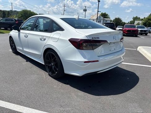 Certified 2026 Honda Civic Sport image 9