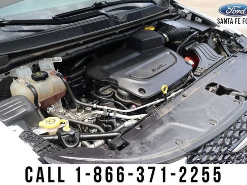 Used 2023 Chrysler Pacifica Touring-L FWD image 31
