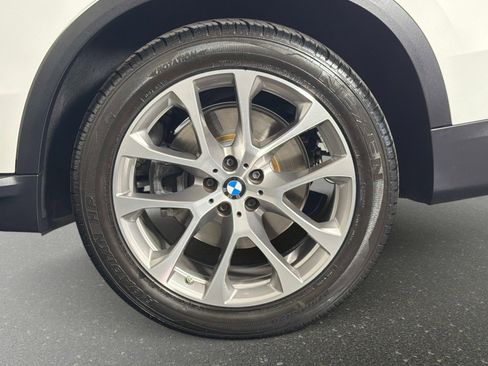 Used 2022 BMW X5 xDrive40i AWD/4WD image 14