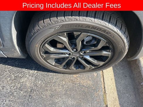 Used 2020 GMC Terrain SLT w/ Preferred Package AWD/4WD image 2