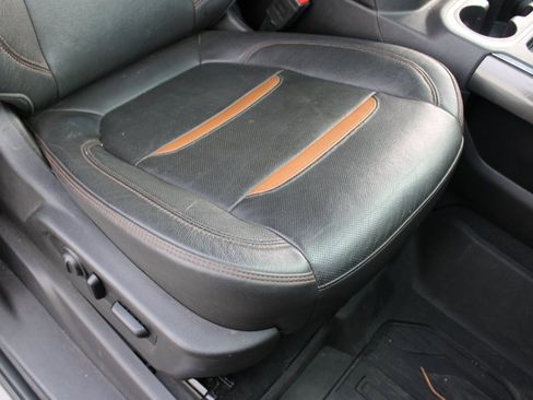 Used 2019 GMC Sierra 1500 AT4 w/ AT4 Premium Package image 28