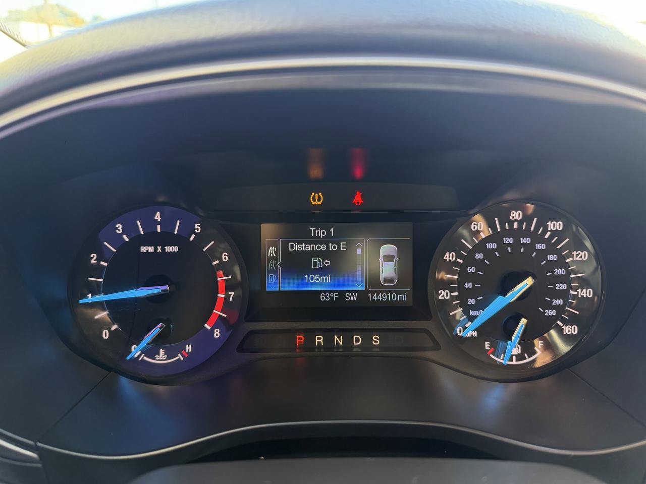 Used 2014 Ford Fusion SE w/ Equipment Group 202A FWD image 14