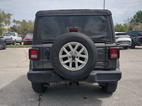 Certified 2023 Jeep Wrangler Sport AWD/4WD image 6
