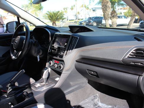 Used 2022 Subaru Crosstrek 2.0i Premium w/ Popular Package #4 image 15