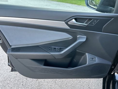 New 2026 Volkswagen Jetta SE image 11