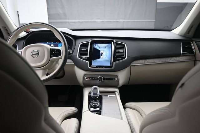 Certified 2023 Volvo XC90 B6 Ultimate w/ Protection Package Premier AWD/4WD image 9