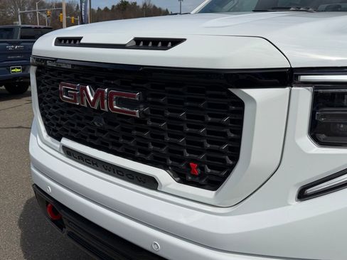 New 2025 GMC Sierra 1500 AT4 w/ AT4 Premium Package image 7