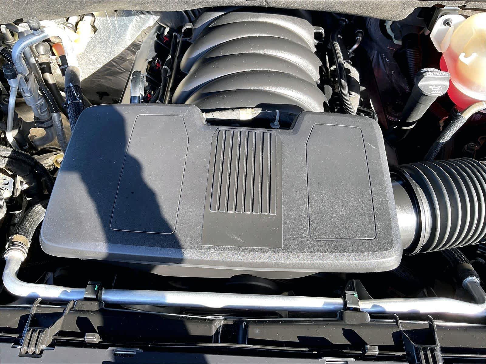 Used 2021 Chevrolet Tahoe Premier AWD/4WD image 35