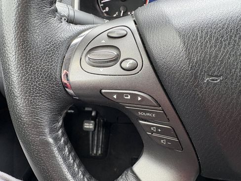 Used 2020 Nissan Murano SL w/ Moonroof Package AWD/4WD image 16