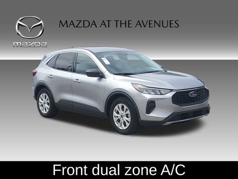 Used 2023 Ford Escape Active image 3