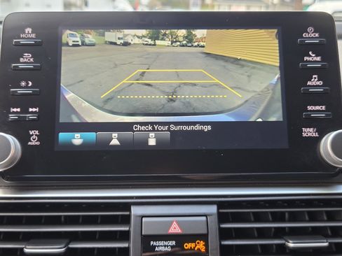 Used 2021 Honda Accord Sedan image 20