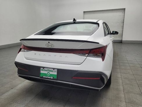 Used 2025 Hyundai Elantra Sport image 7