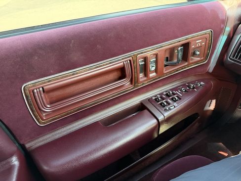 Used 1993 Buick Roadmaster Estate image 38