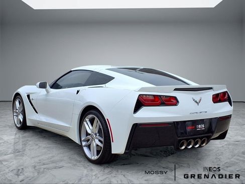 Used 2014 Chevrolet Corvette Stingray Coupe w/ Battery Protection Package RWD image 2