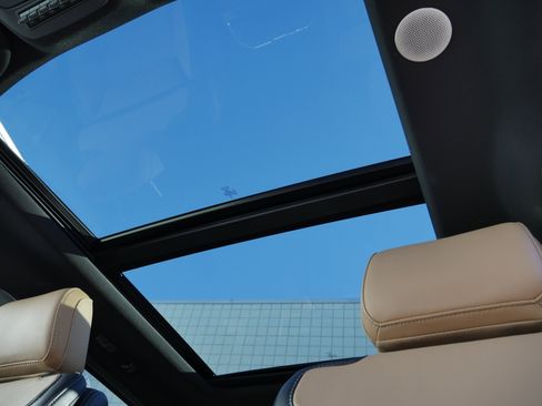 Used 2024 Ford F250 Lariat w/ Lariat Ultimate Package image 5