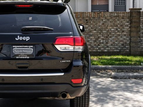 Used 2022 Jeep Grand Cherokee Limited w/ Tech Group image 60