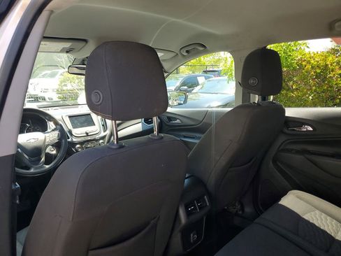 Used 2019 Chevrolet Equinox LT FWD image 12