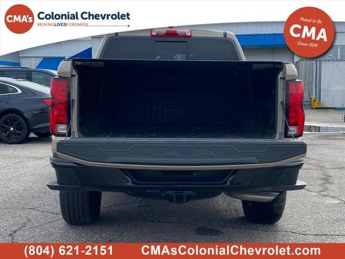 Used 2023 Chevrolet Colorado Z71 w/ Z71 Convenience Package 2 image 5